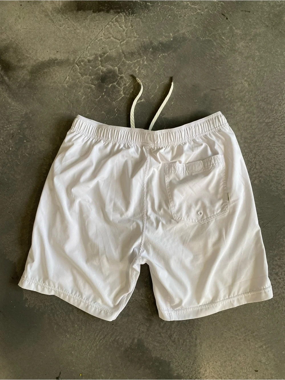 Vuori Men's Kore Short Lined 8” Sz L Mens  (Jul A-1)